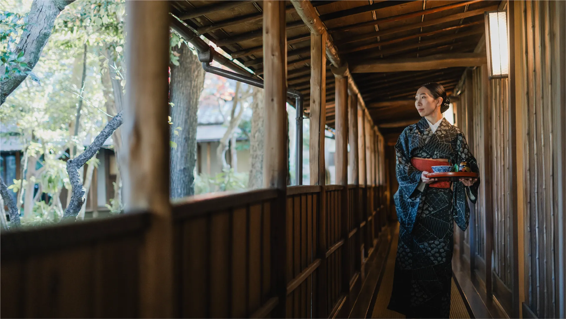 和服の女将